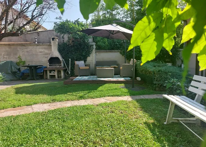 Aloha 게스트하우스 Champignol